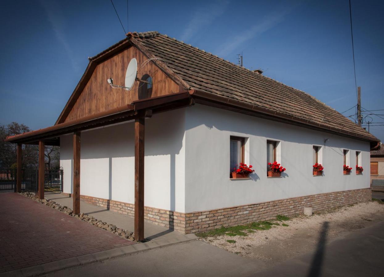 Grabensia * Garáb